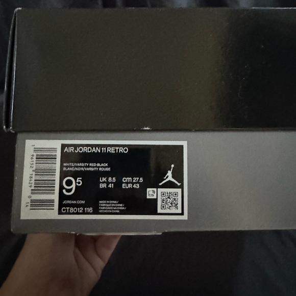 Air Jordan 11 Retro - Picture 5 of 6